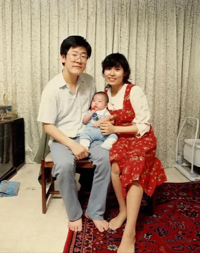 李在明和老婆一起亮相新的第一夫人叫金惠景比金建希温柔漂亮(图13)